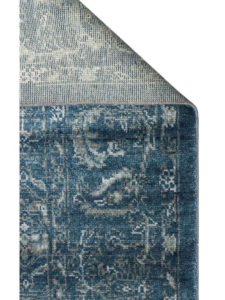 Çırağan %100 Naturel Özel Işıltılı El Emeği ile Özel Tezgahlarda Üretilen TENCEL™ Uşak Halısı 02 NVY - Carpetdocia