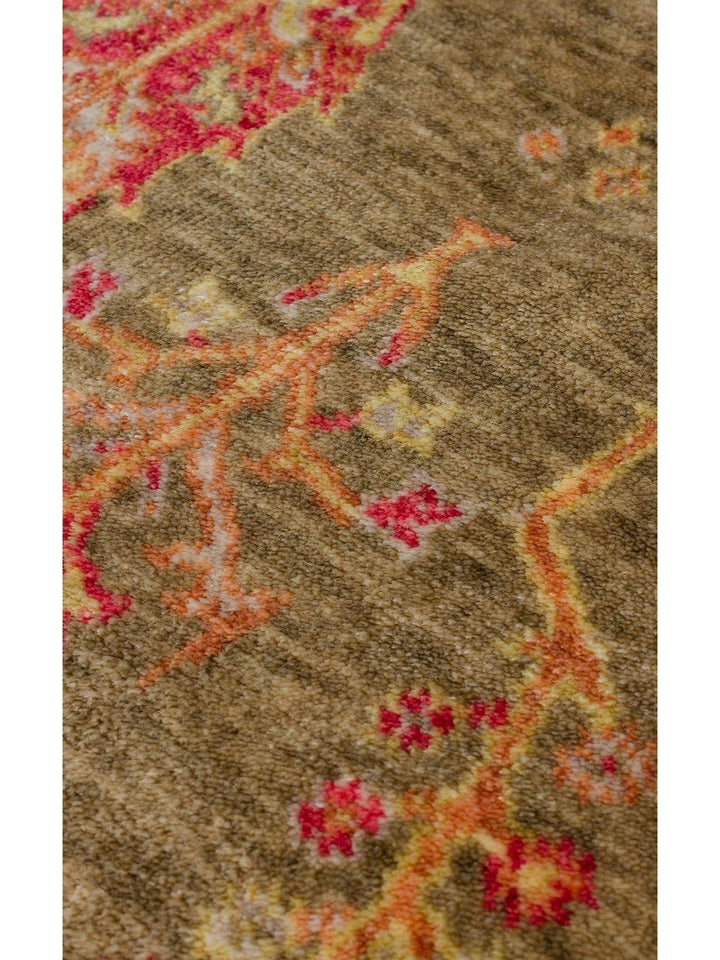 Oushak Carnaval 100% Natural Easy to Clean Handcrafted TENCEL™ Modern Uşak Carpet 08 GREEN AUTUMN Q