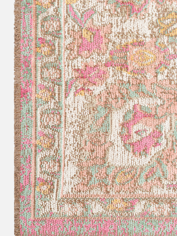 Ruggadocia Mahal Pembe Çiçek Desenli Halı detay