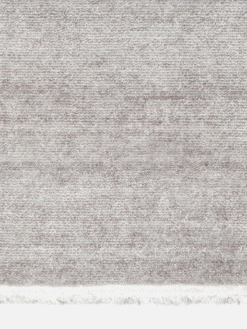 Victoria %100 TENCEL™ Lyocell El Emeği ile Üretilen Halı SILVER MIST saçak detayı